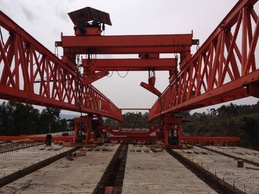 架橋機安全監(jiān)控系統(tǒng)安裝照片（三）