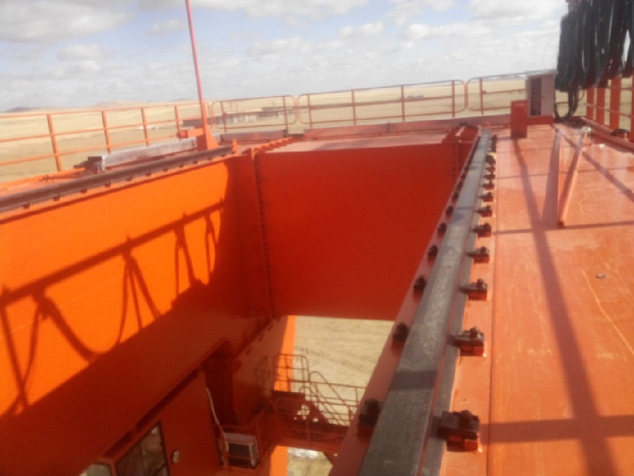 內蒙古蘭石門式起重機安全監控系統現場安裝圖五